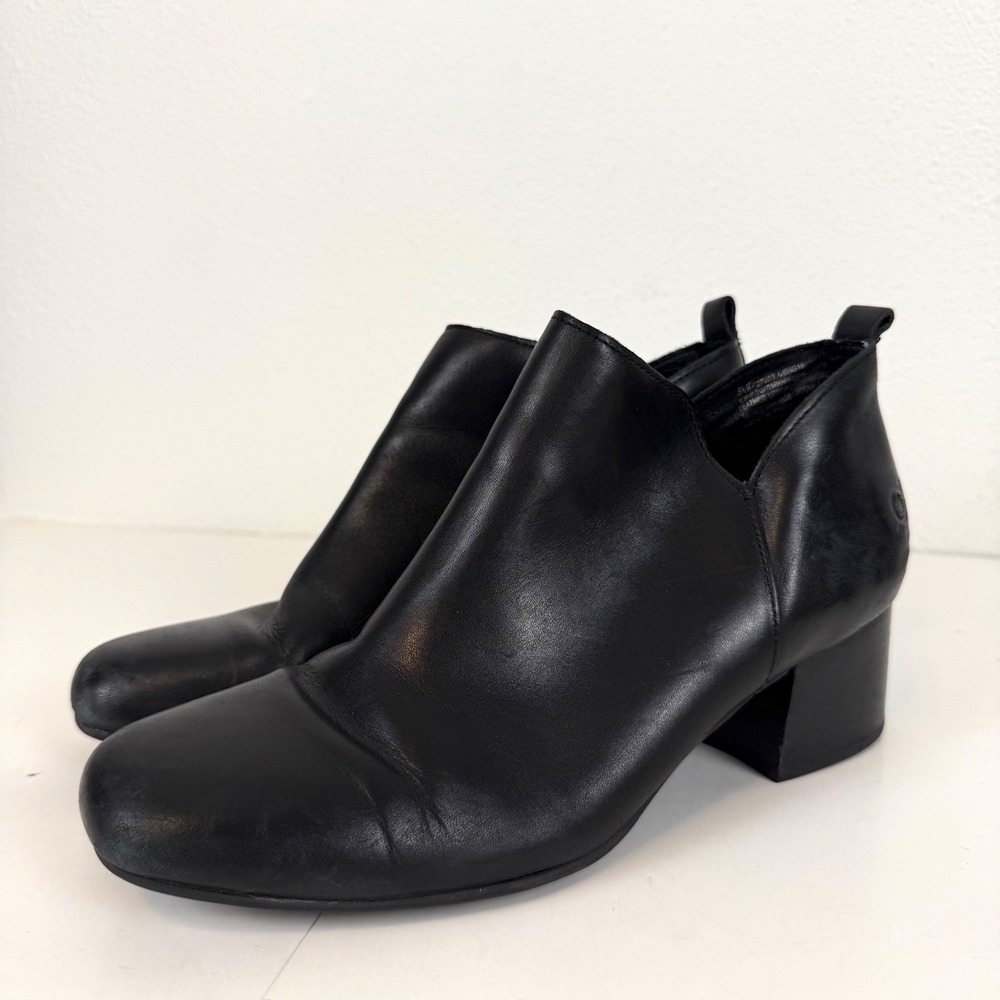Born Black Leather‎ Ankle Booties V-Cut Block Heel Side Zip Size 8.5